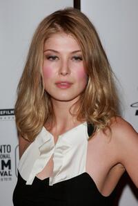 Rosamund Pike Pictures and Photos | Fandango